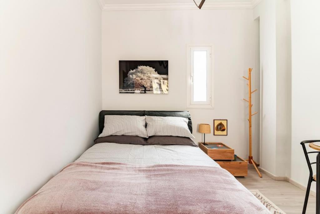 Under The Hill Apartment Атина Екстериор снимка