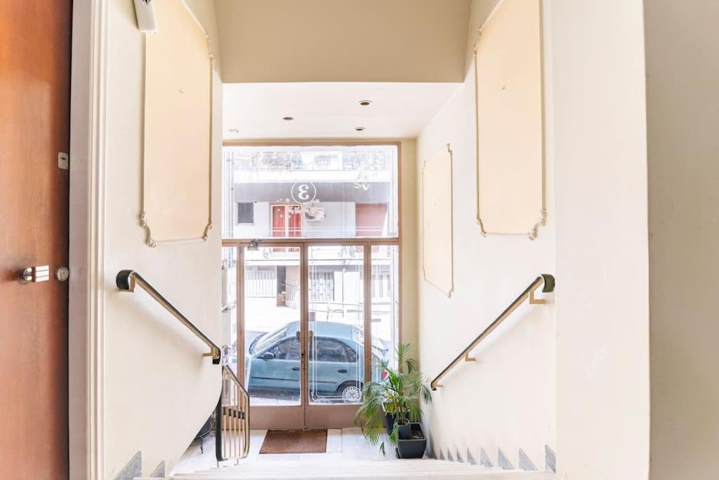 Under The Hill Apartment Атина Екстериор снимка