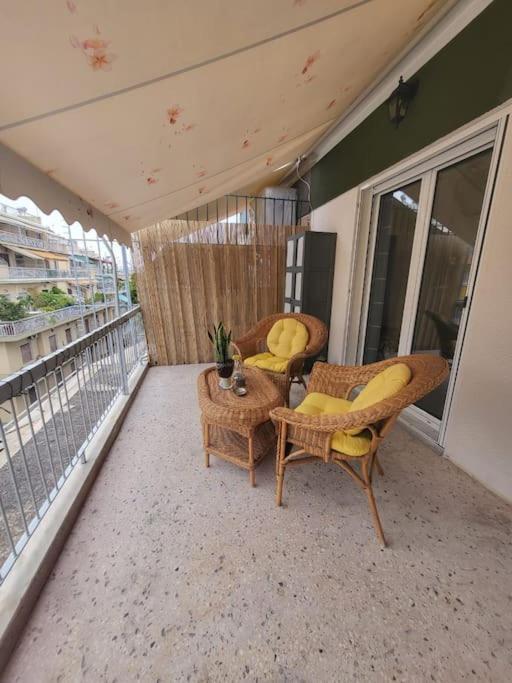 Under The Hill Apartment Атина Екстериор снимка