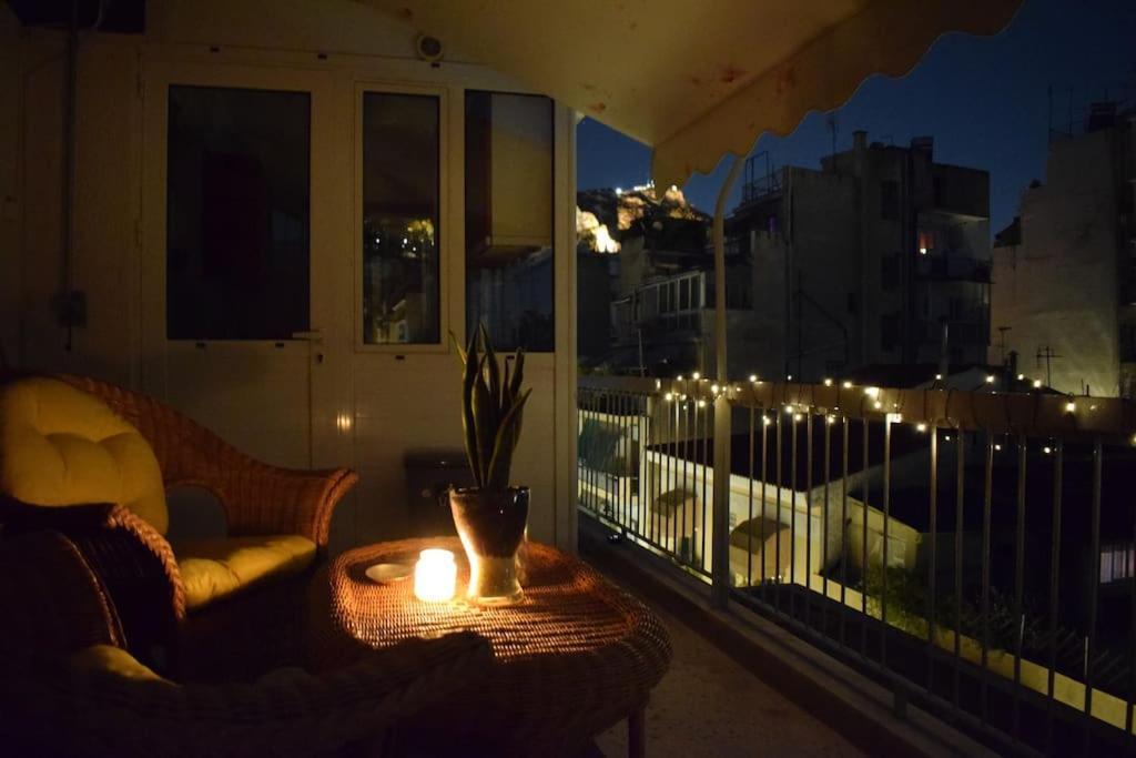 Under The Hill Apartment Атина Екстериор снимка